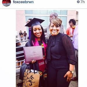 Meet your Posher, Dee